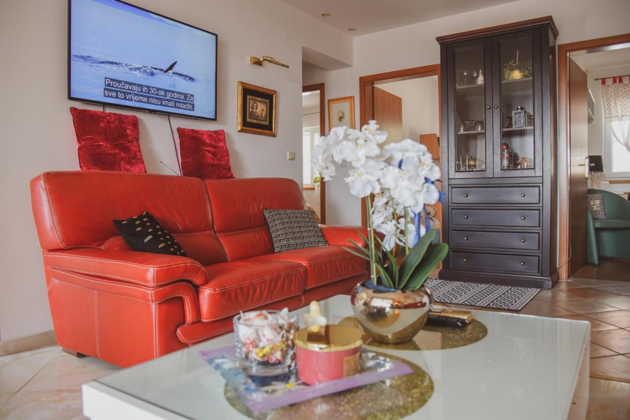 Apartments Marcus & Pascal Шибеник Экстерьер фото