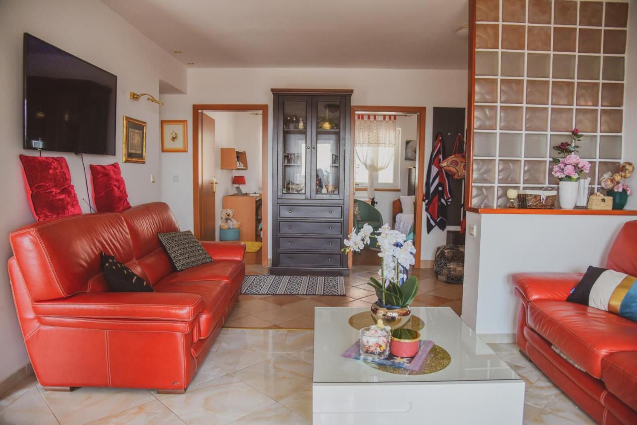 Apartments Marcus & Pascal Шибеник Экстерьер фото
